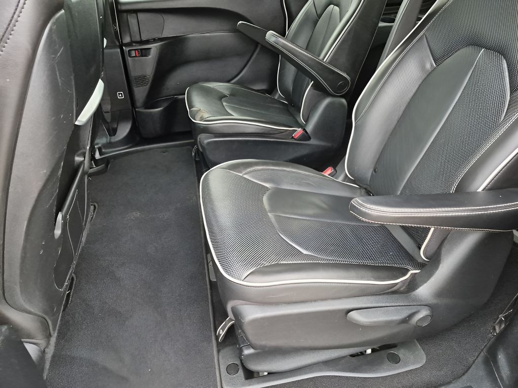 Used Car 2020 Chrysler Pacifica Hybrid  Limited For Sale Under $30,000 In Austin, Texas