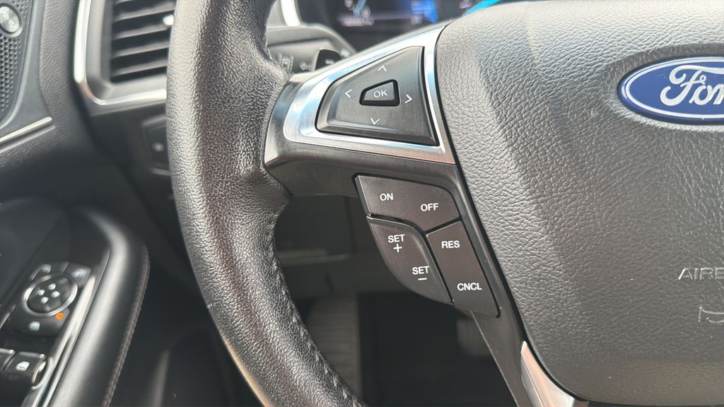 2019 Ford Edge
