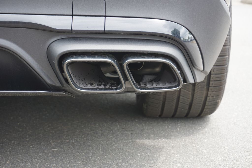2025 Mercedes-Benz GLC 63 AMG 18