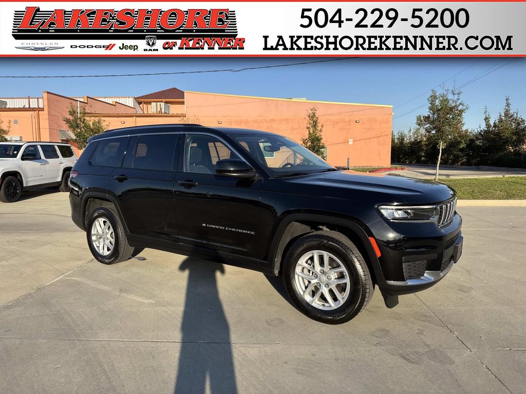 2023 Jeep Grand Cherokee L Laredo RWD