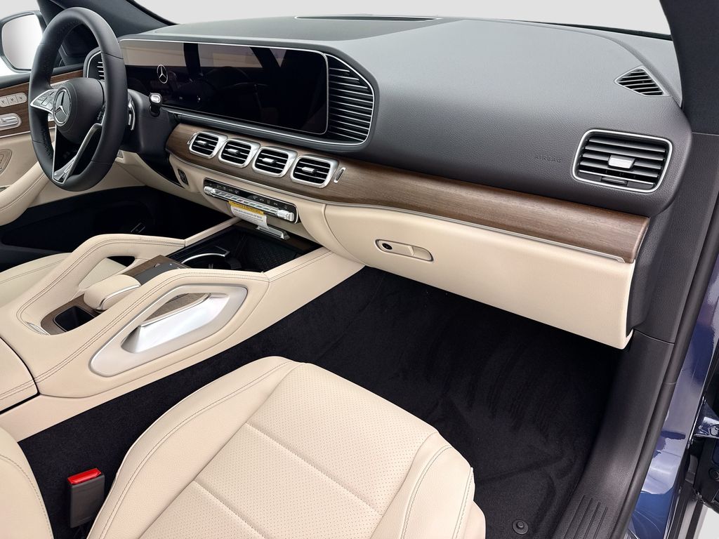 Thumbnail: 2026 Mercedes-Benz GLE - 16