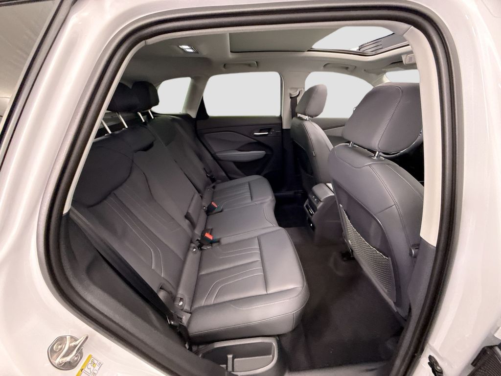 Thumbnail: 2026 Audi Q3 - 21