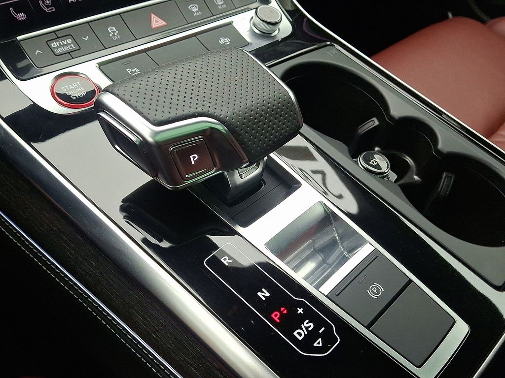 Thumbnail: 2022 Audi SQ8 - 14