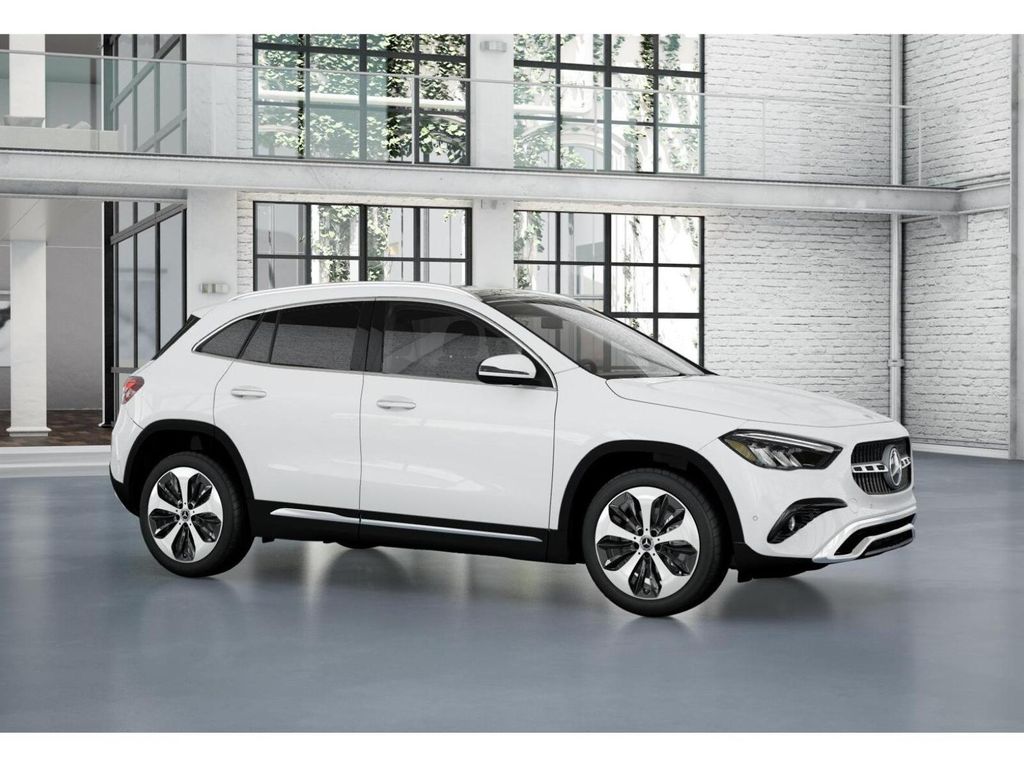 2025 Mercedes-Benz GLA 250 4MATIC 13