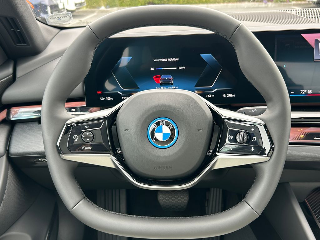 Thumbnail: 2026 BMW i5 - 18