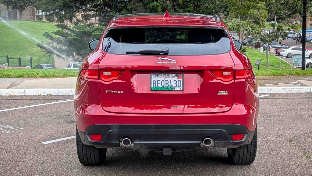 Used 2018 Jaguar F-PACE 30t Prestige 4D Sport Utility