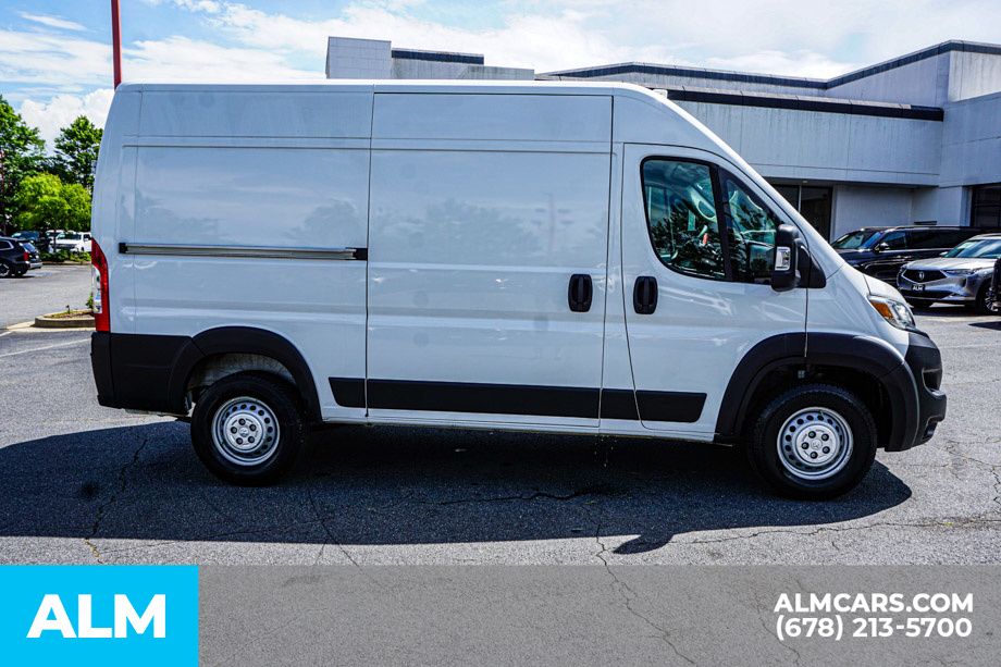 Used 2025 White Ram High Roof image 9