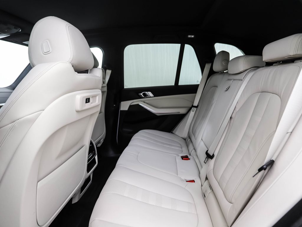 2022 BMW X5 xDrive40i 22
