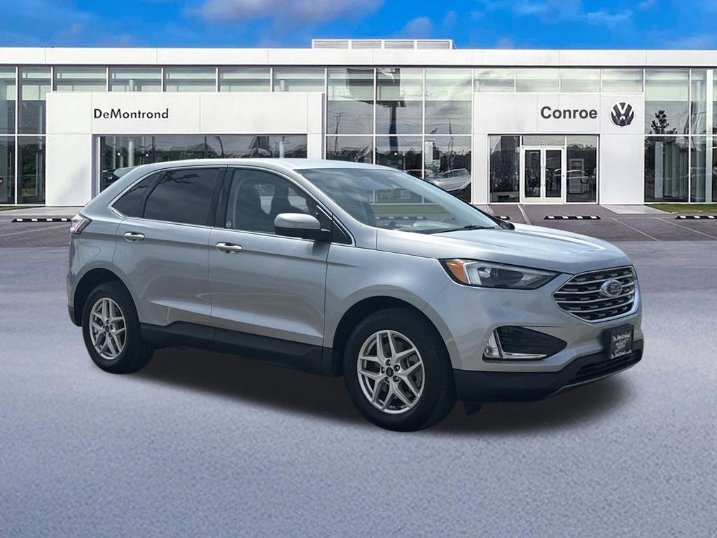 2022 Ford Edge SEL - 2