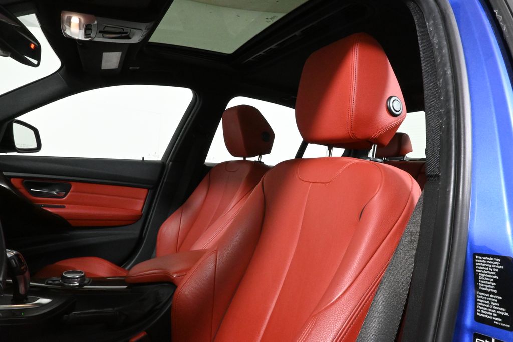 Thumbnail: 2014 BMW 3 Series - 4