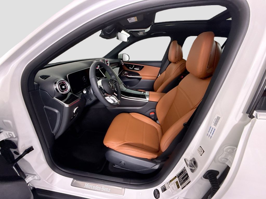 Thumbnail: 2026 Mercedes-Benz GLC - 20