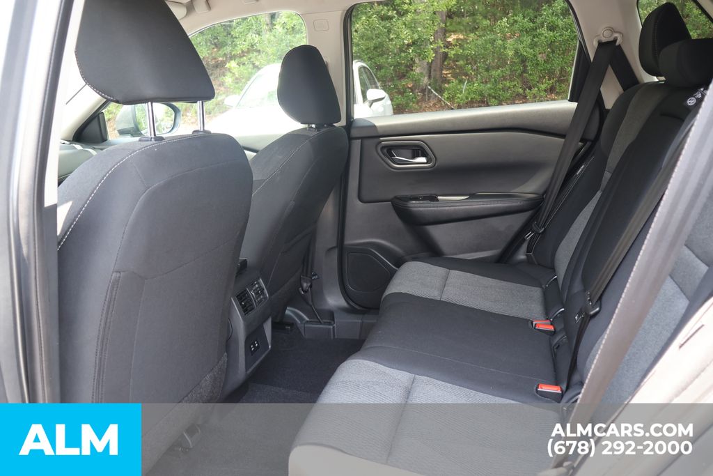 Used 2025 Gray Nissan SV image 17