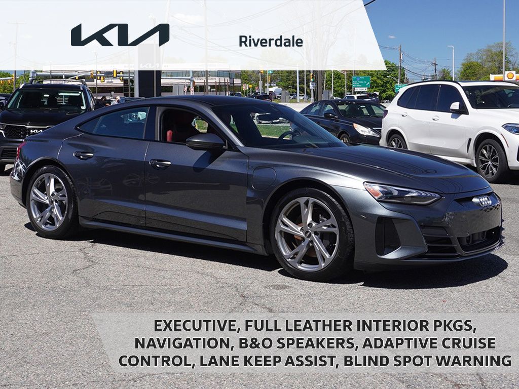 Daytona Gray Pearl Effect 2023 Audi e-tron GT quattro Premium Plus AWD Sedan All-Wheel Drive 1-Speed Automatic