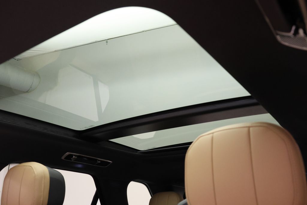 Thumbnail: 2026 Land Rover Range Rover Sport - 13