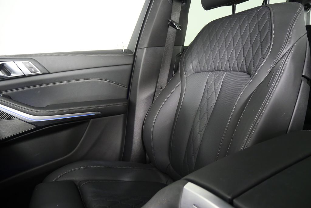 2024 BMW X5 M60i 27