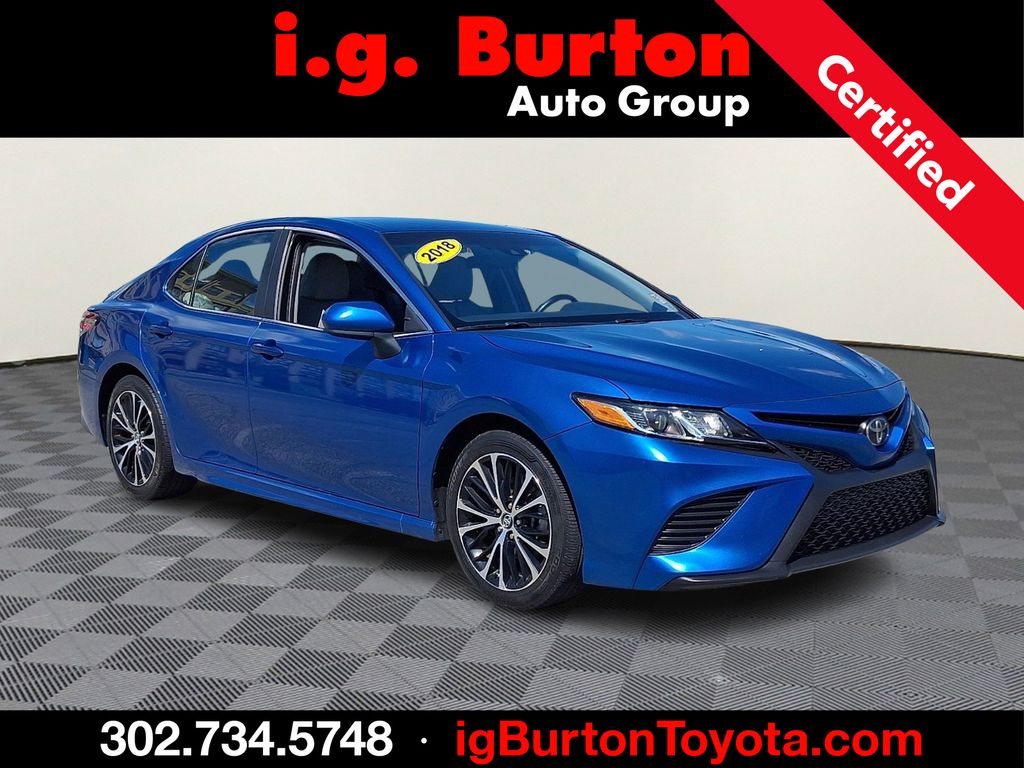 Blue Streak Metallic 2018 Toyota Camry Sedan Front-Wheel Drive 8-Speed Automatic