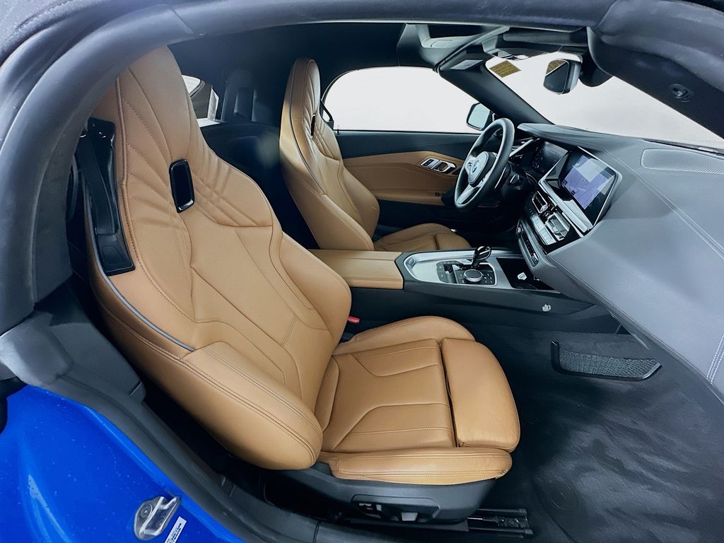 Thumbnail: 2022 BMW Z4 - 26