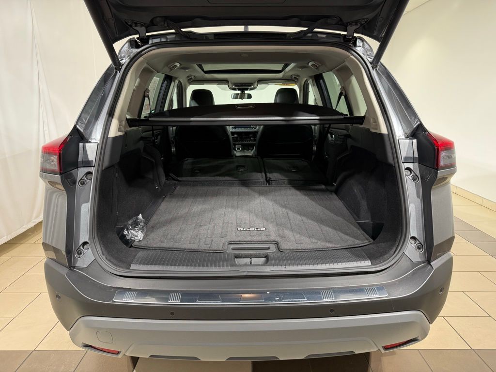 Thumbnail: 2023 Nissan Rogue - 9