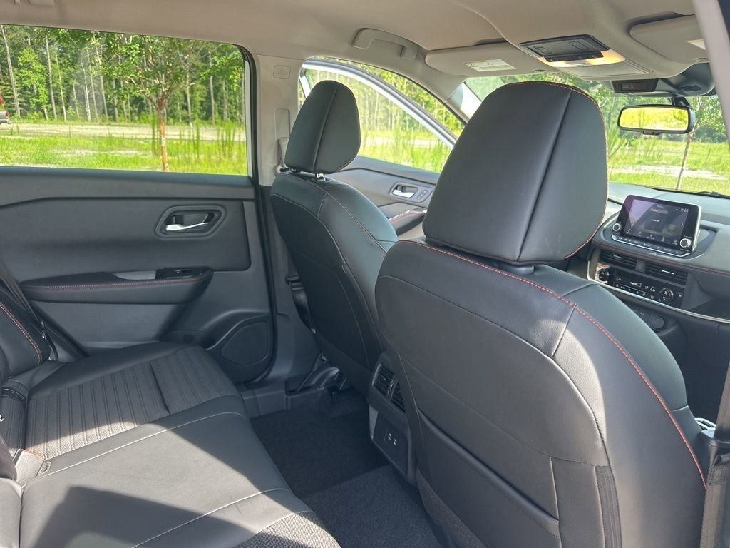 2025 Everest White Pearl Nissan Rogue Rock Creek AWD SUV