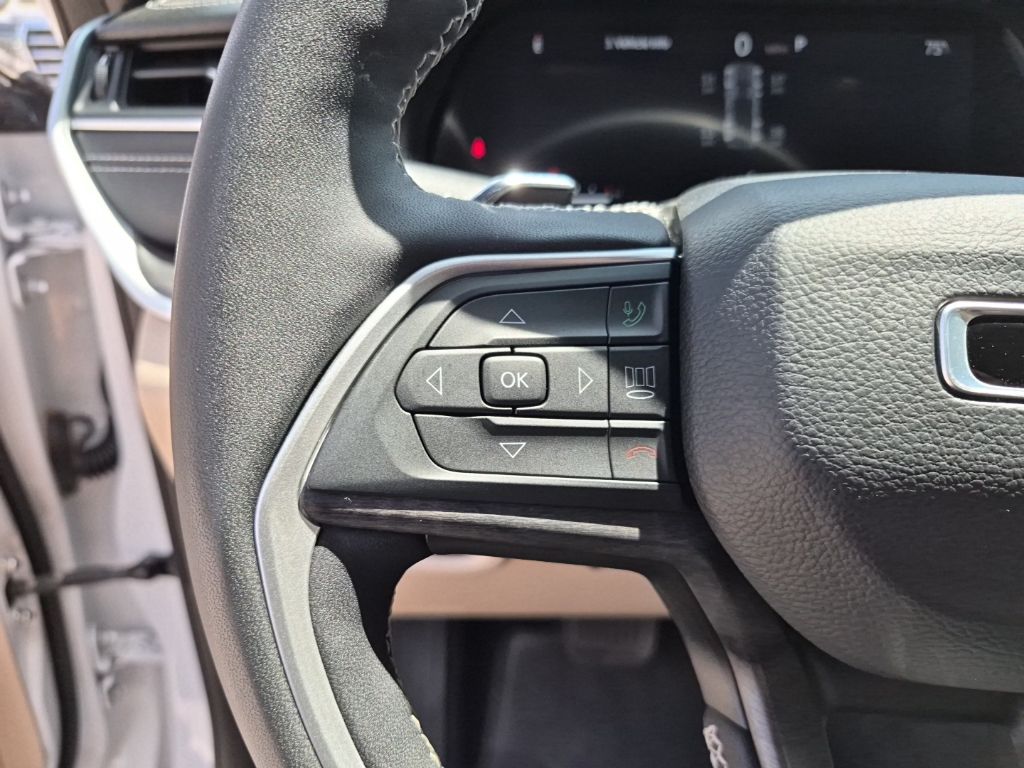 Used Car 2024 Jeep Grand Cherokee  Limited For Sale Under $40,000 In Austin, Texas