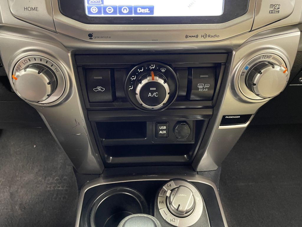 Thumbnail: 2019 Toyota 4Runner - 27