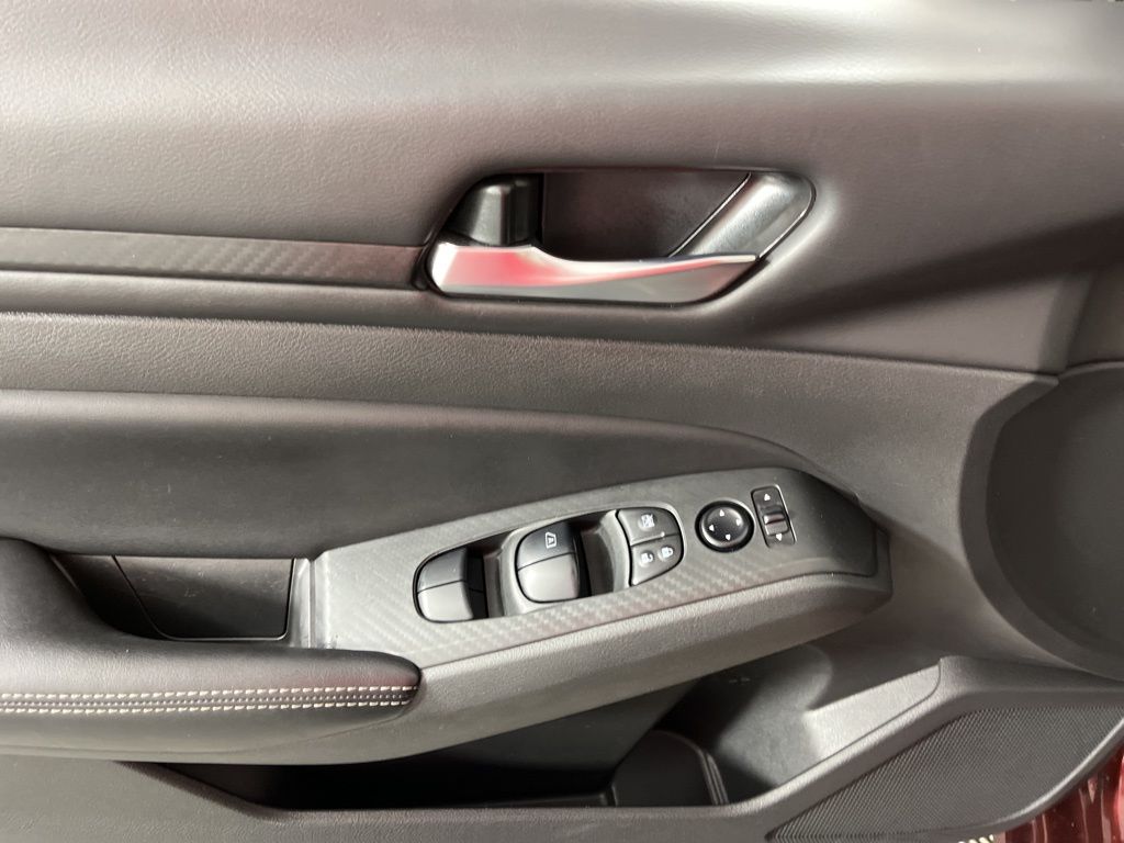 Thumbnail: 2024 Nissan Altima - 25