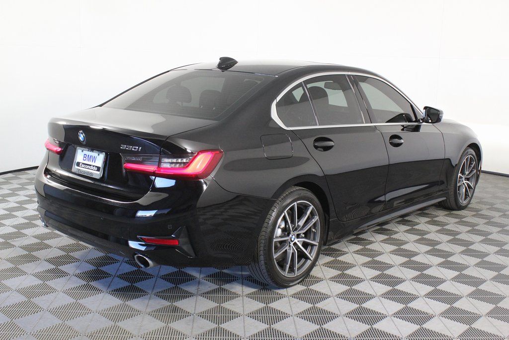 Thumbnail: 2020 BMW 3 Series - 4