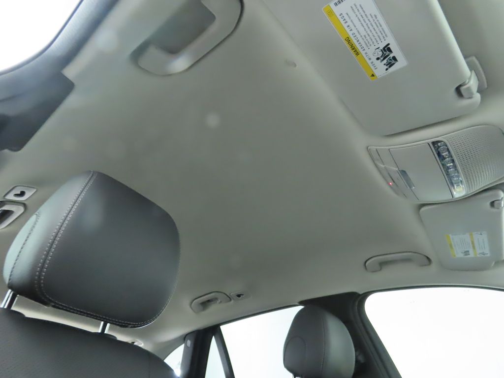 Thumbnail: 2021 Mercedes-Benz GLC - 19