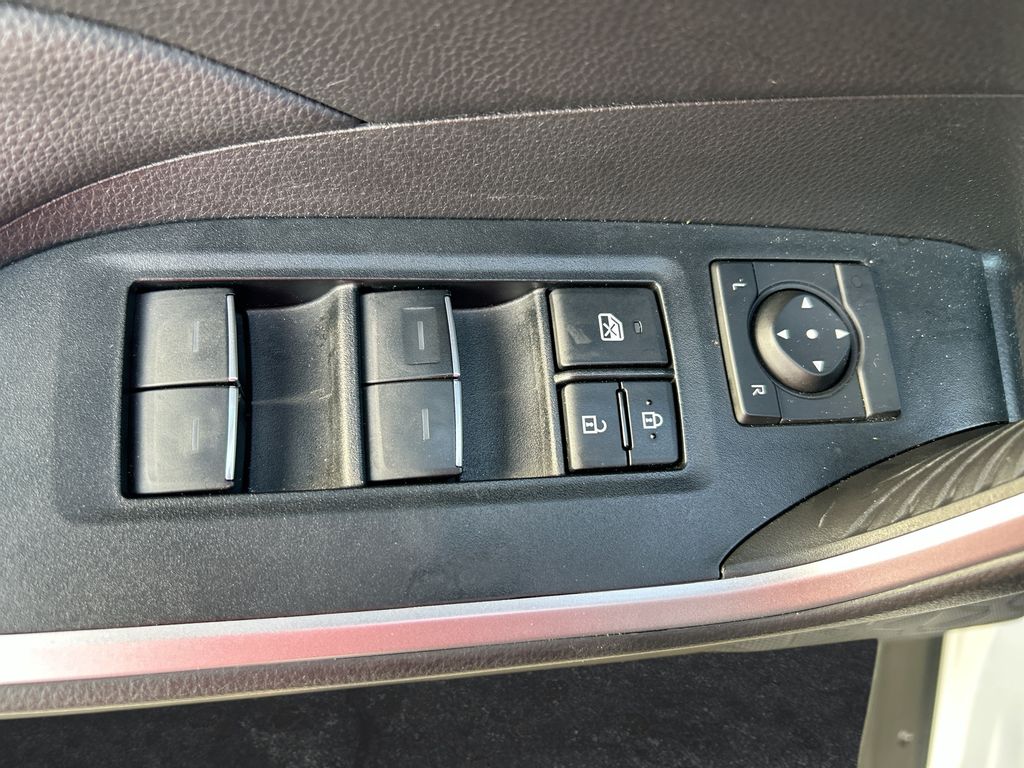 Thumbnail: 2024 Toyota RAV4 - 13