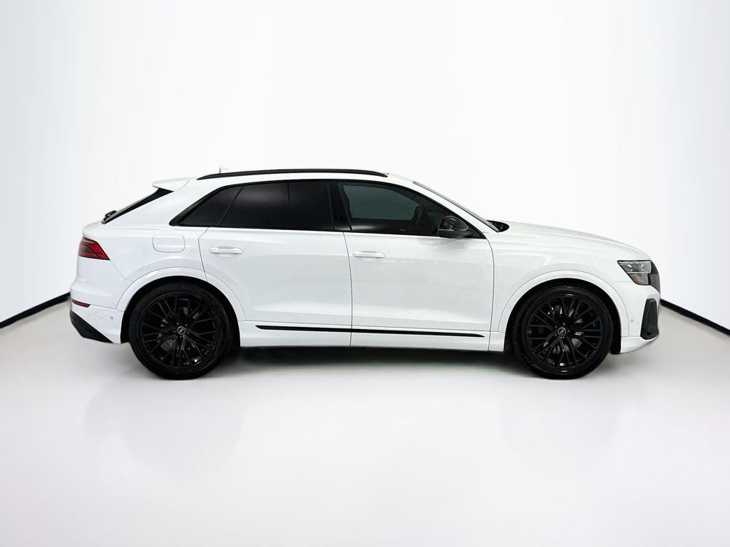 Thumbnail: 2025 Audi SQ8 - 4