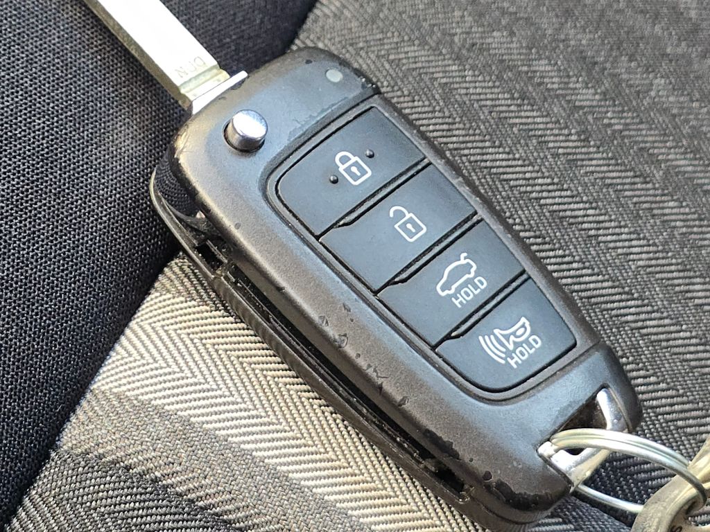 2023 Hyundai Sonata SE photo 37