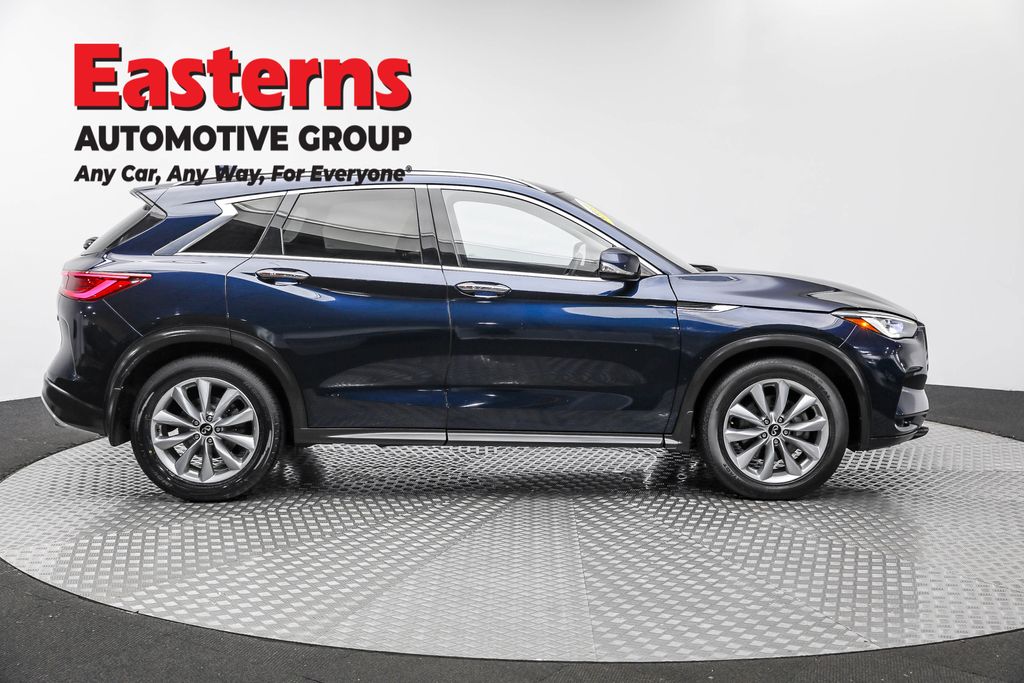 Used 2022 Blue INFINITI LUXE image 4