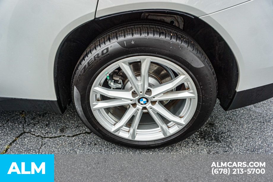 Used 2025 White BMW 30 xDrive image 18