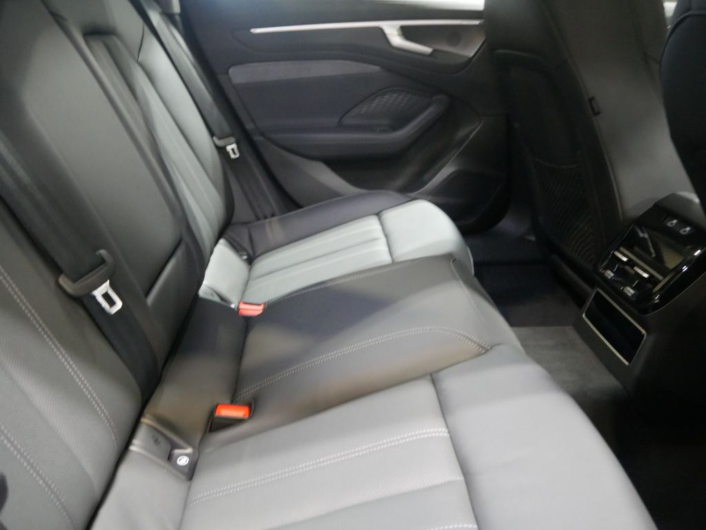 Thumbnail: 2026 Audi A6 - 31