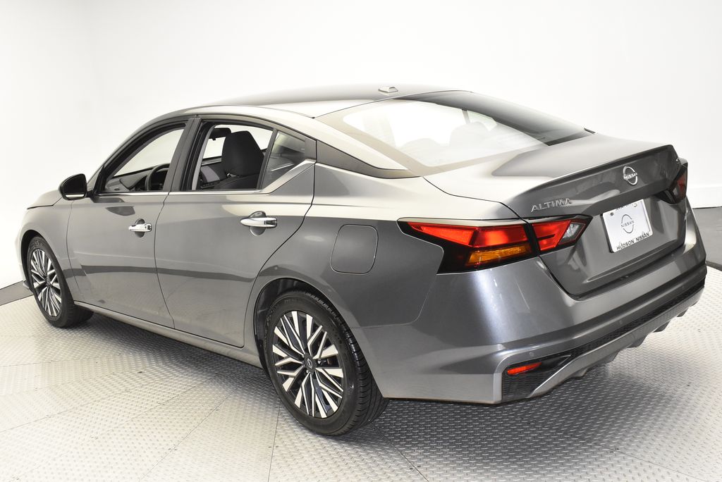 Thumbnail: 2024 Nissan Altima - 7