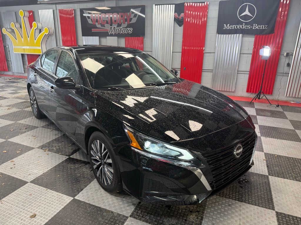 2024 Nissan Altima 2.5 SV FWD