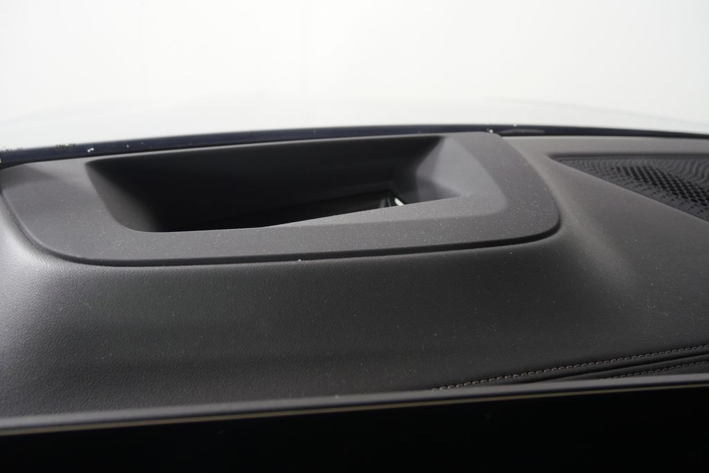 Thumbnail: 2023 BMW X7 - 24