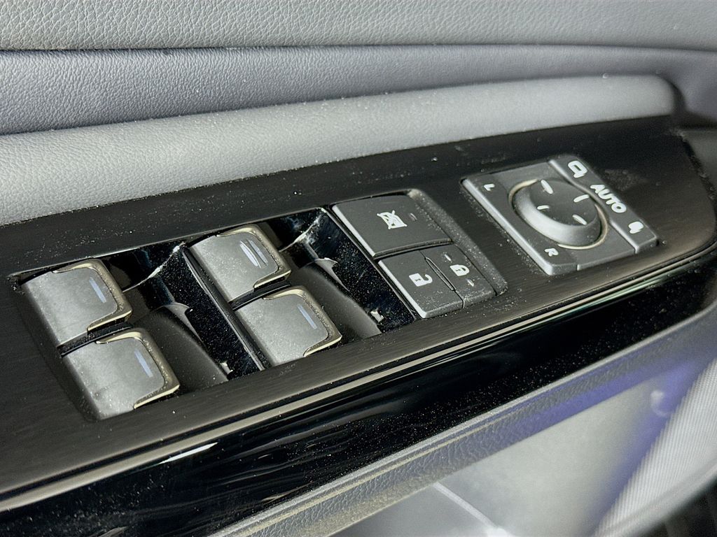 Thumbnail: 2024 Lexus ES - 18