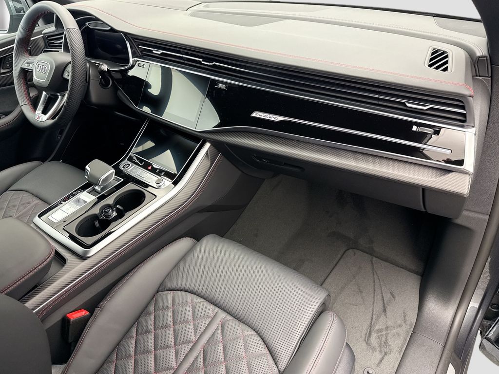 Thumbnail: 2026 Audi Q8 - 16