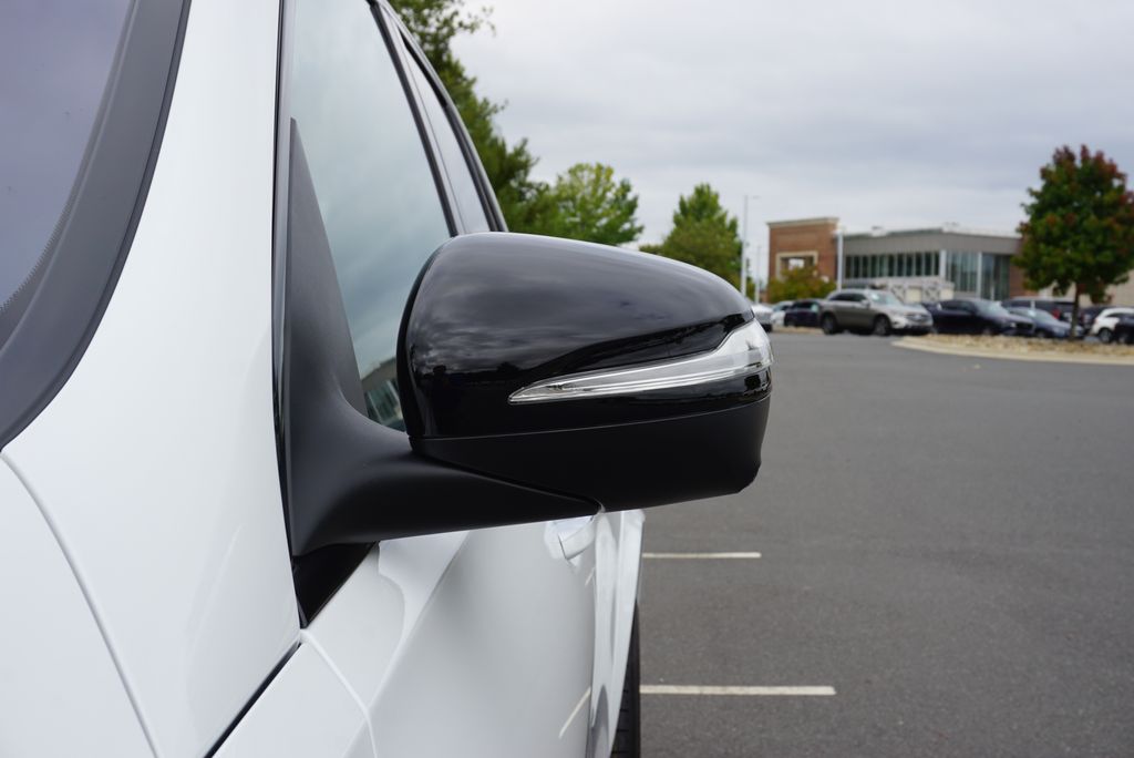 Thumbnail: 2026 Mercedes-Benz GLE - 13