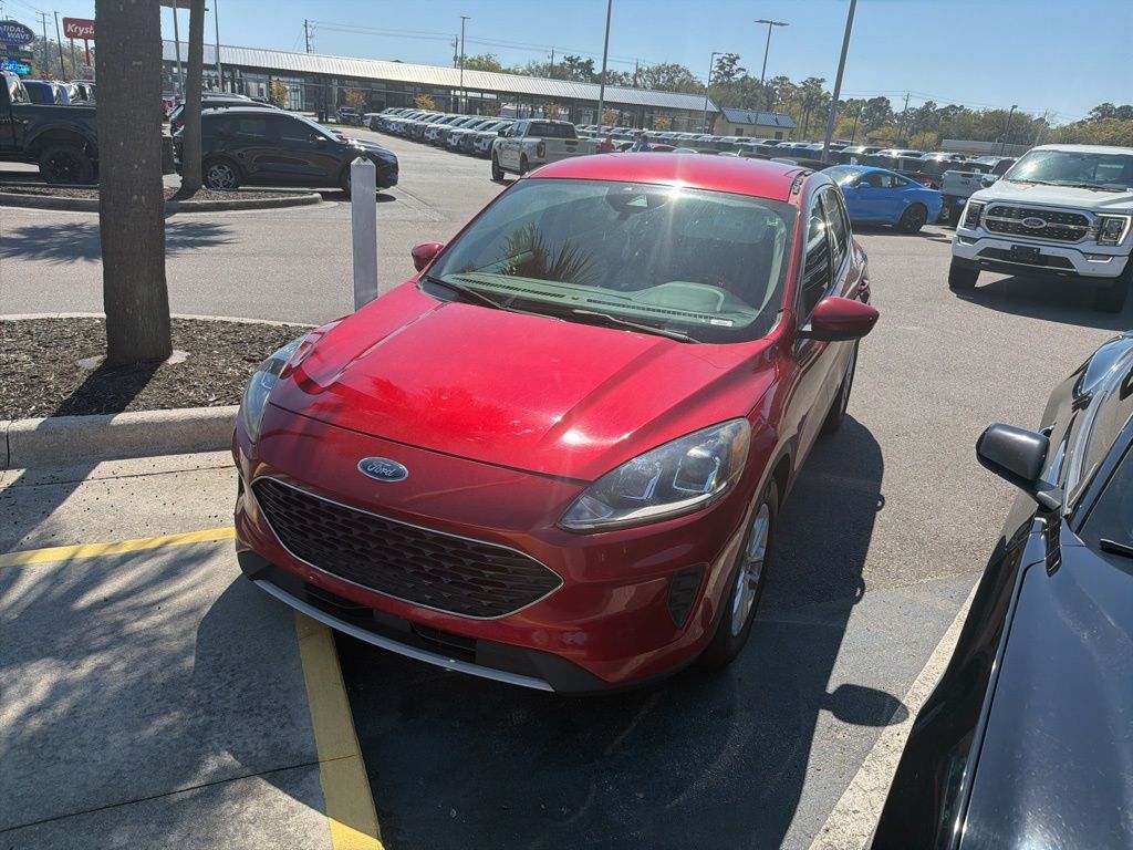 2020 Ford Escape SE