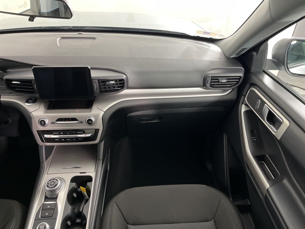 Thumbnail: 2023 Ford Explorer - 20