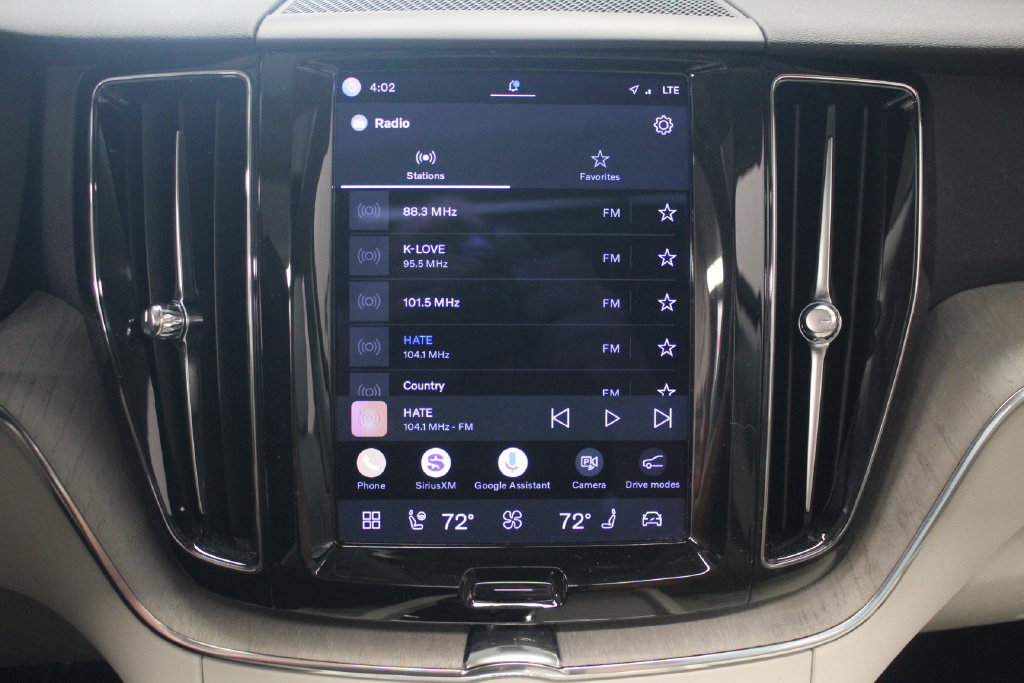 Thumbnail: 2023 Volvo XC60 - 15