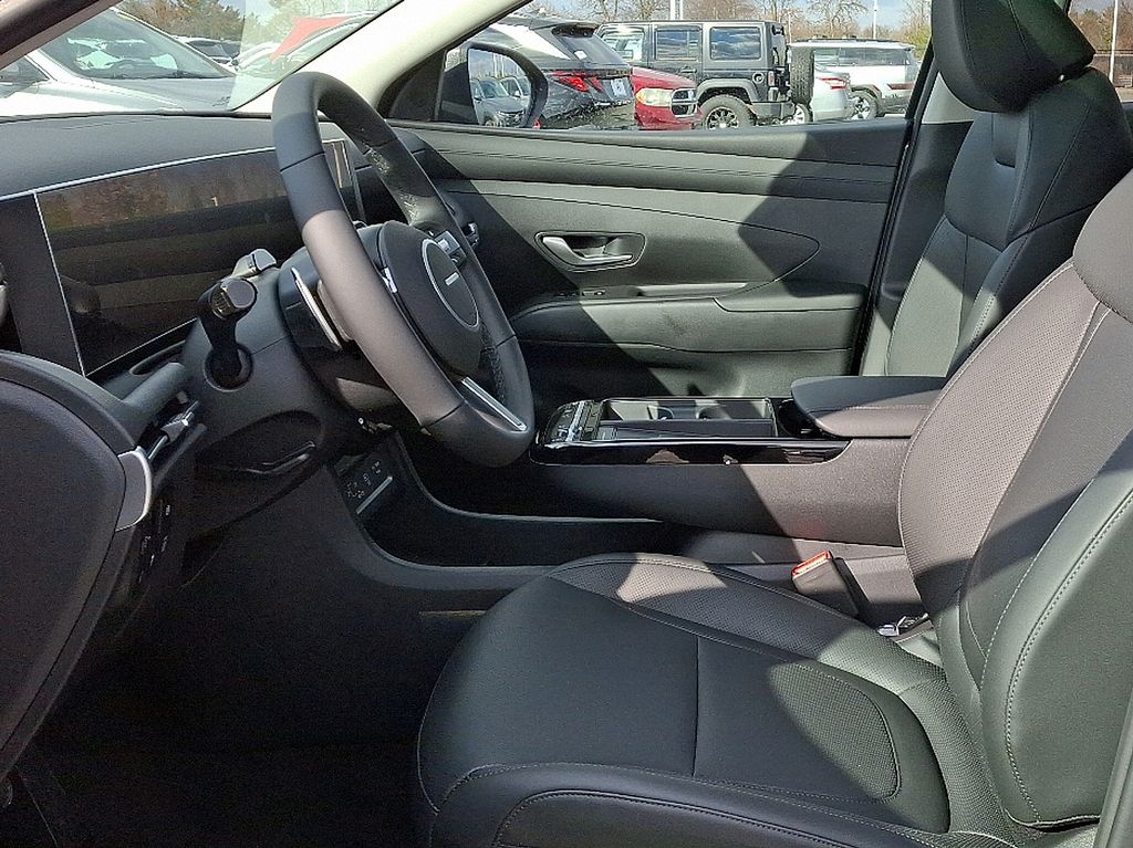 2025 Hyundai Tucson SEL Convenience 8