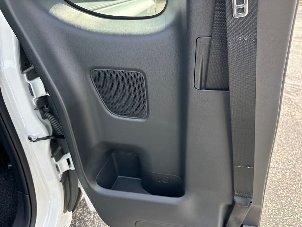 2025 Nissan Frontier SV photo