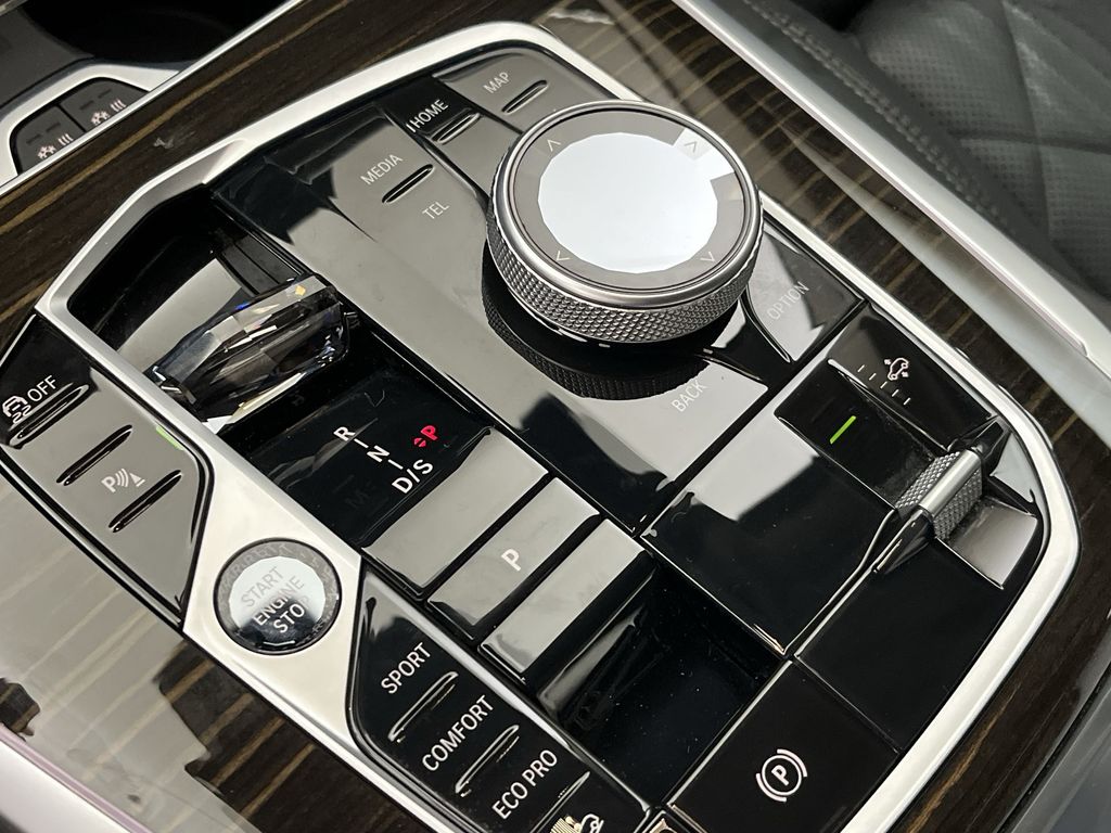 Thumbnail: 2023 BMW X7 - 20