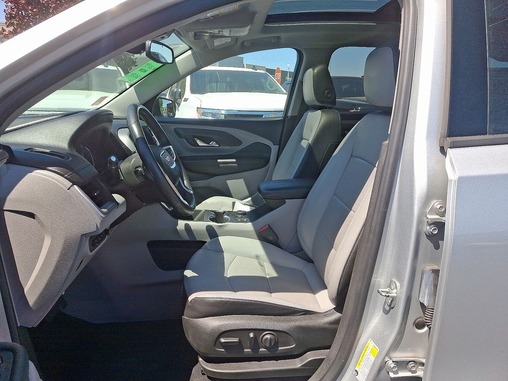 2022 GMC Terrain SLT 14