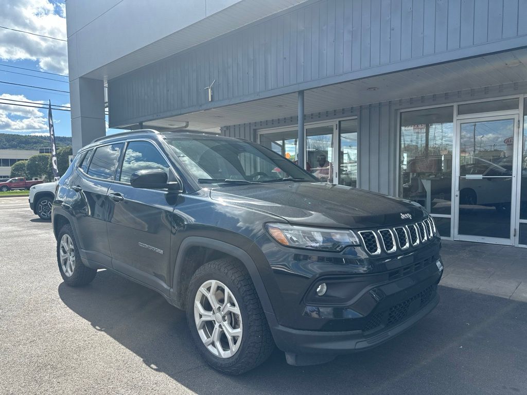 2024 Jeep Compass Latitude 4WD
