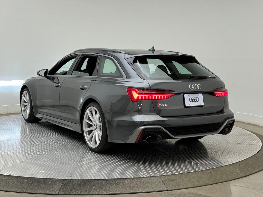 Thumbnail: 2026 Audi RS 6 - 4