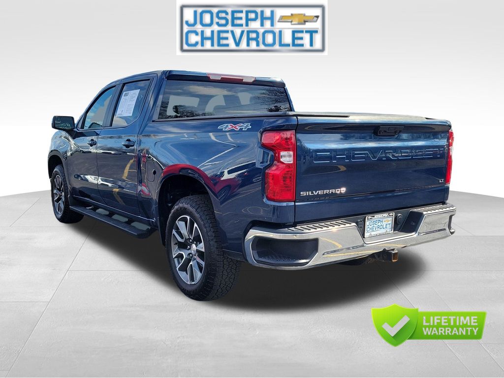 View vehicle photo 3